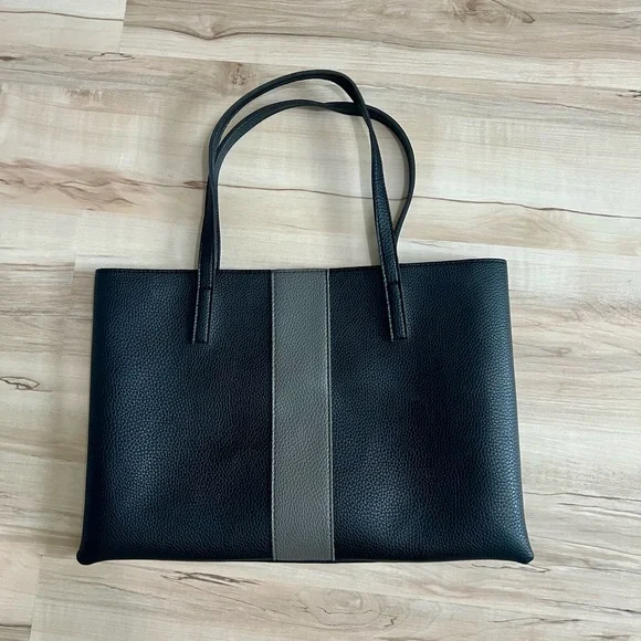 Vince Camuto Vegan Leather Luck Tote - Picture 4 of 6